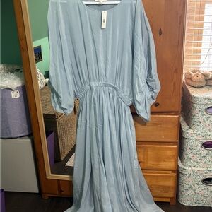 Banana Republic Green Resort Gown with Bishop Sleeves and V-Neck